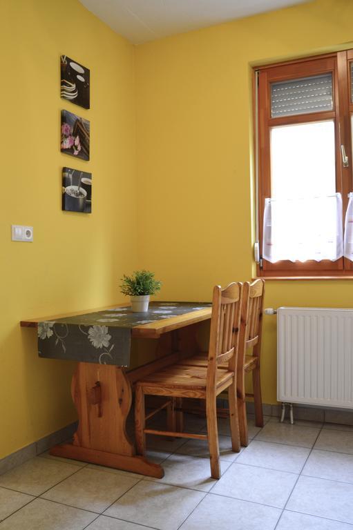 Mediterrán Vendégház Kecskemét Esterno foto