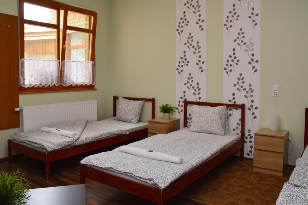 Mediterrán Vendégház Kecskemét Esterno foto