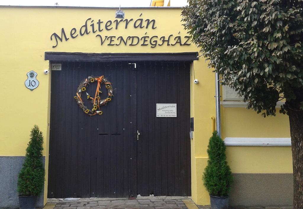Mediterrán Vendégház Kecskemét Esterno foto